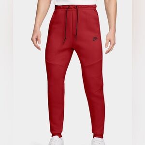 Nike Men's Crimson Joggers